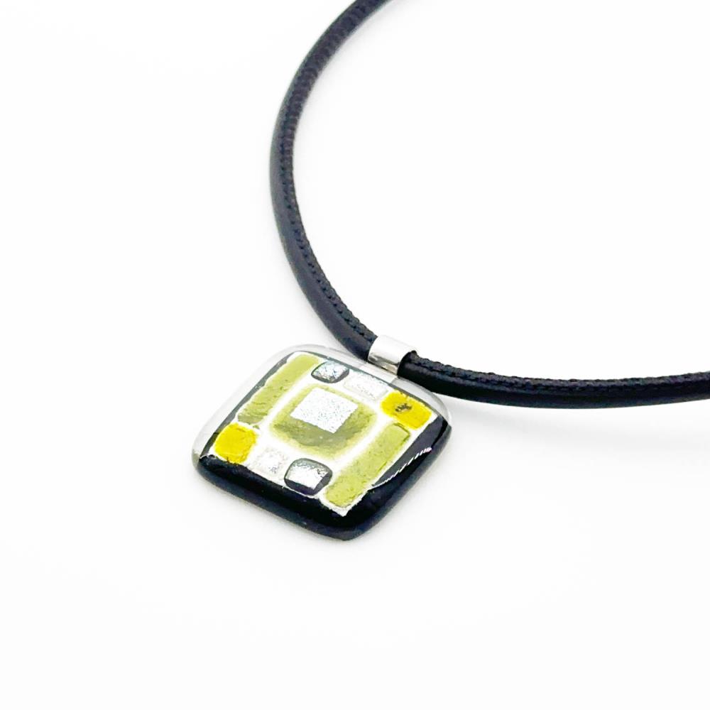 Pale Kette+Anhänger Glasschmuck Leder eckig