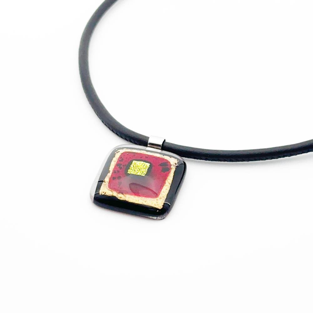 Carmine Kette+Anhänger Glasschmuck Leder eckig